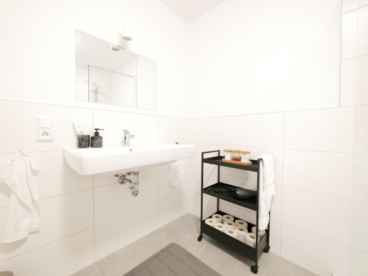 Ferienwohnung 75 M2, Zentral, Kueche, Balkon, Parkplatz Osnabrück Exterior foto